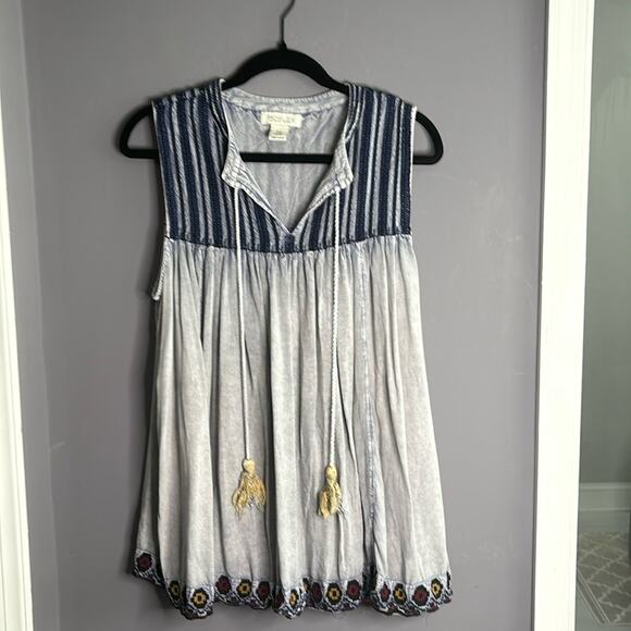 Rachel Zoe Blue Sleeveless Tunic with Tassels and Embroidered Detail Size 1X - Picture 8 of 8